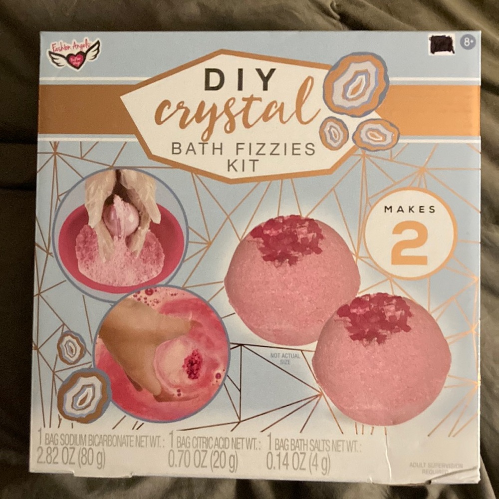 Fashion Angels DIY Crystal Bath Fizzies Kit NWT